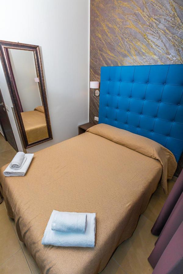 Hotel Repubblica Milan Bagian luar foto